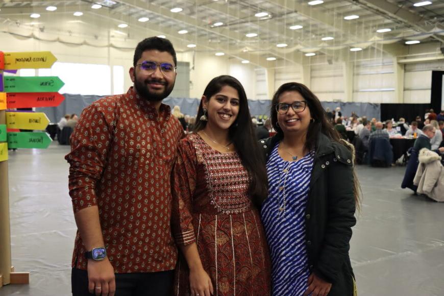 indian family in traditional clothing